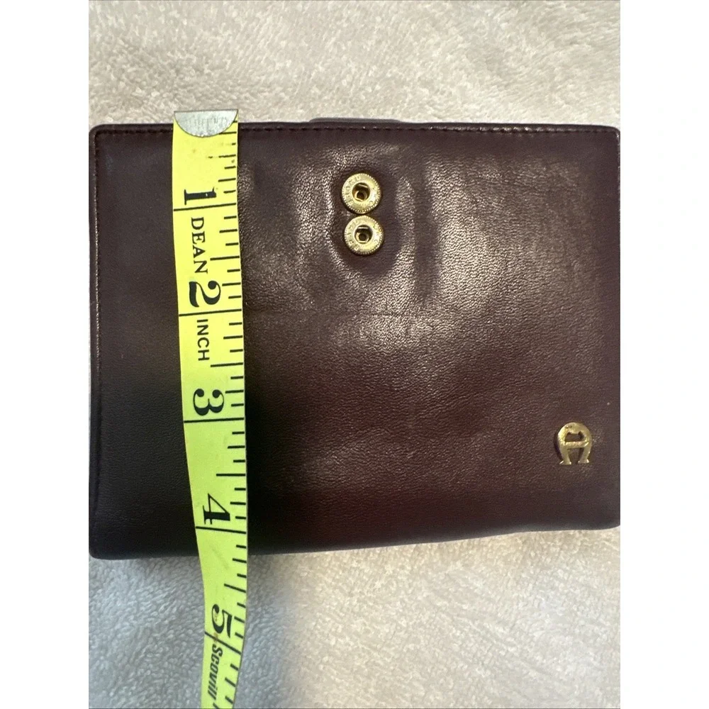 Aigner Smooth Leather Oxblood Burgundy Billfold Wallet Leather A Hardware